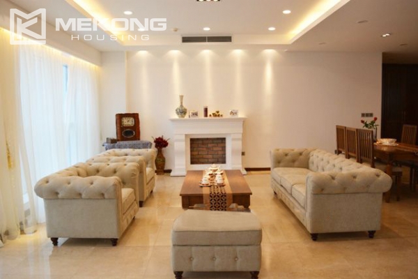 154 sqm apartment with 2 bedrooms and luxury furniture for rent in L2 Ciputra Hanoi 3