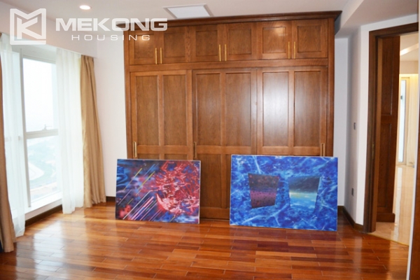 154 sqm apartment with 2 bedrooms and luxury furniture for rent in L2 Ciputra Hanoi 6