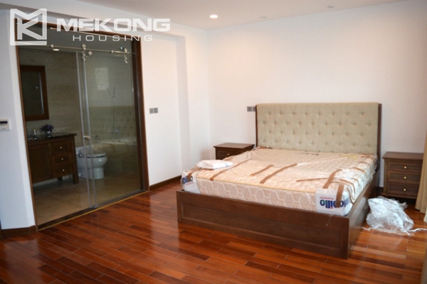 154 sqm apartment with 2 bedrooms and luxury furniture for rent in L2 Ciputra Hanoi 9