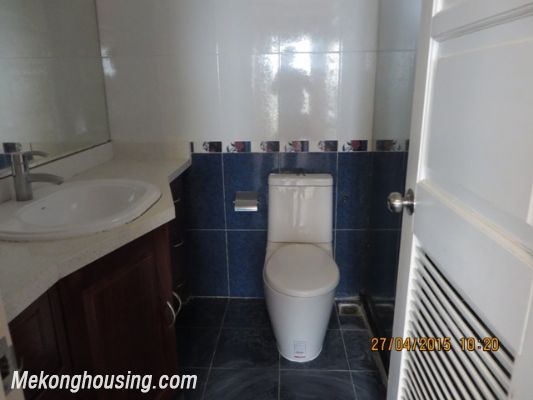 3 bedroom apartment with full furniture for rent on middle floor in E1 tower, Ciputra Hanoi 7