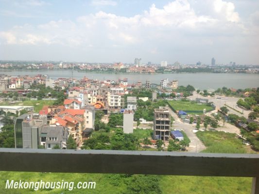 3 bedroom apartment with Westlake view in G tower, Ciputra Hanoi, 650 USD/month 11