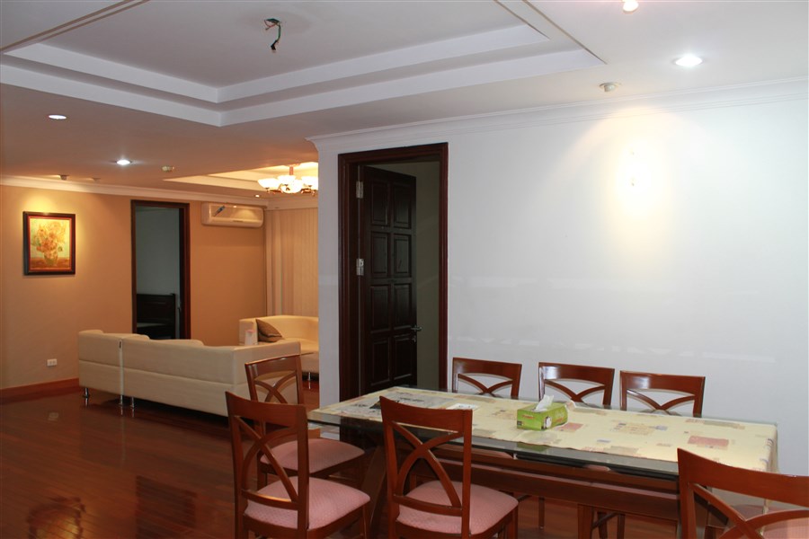 4 bedroom apartment on high floor with Westlake view in G2 tower, Ciputra Hanoi