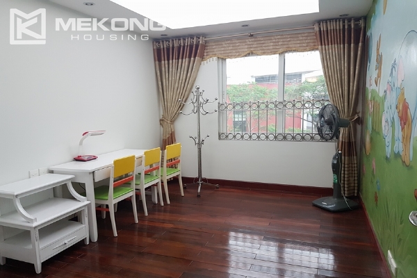 Affordable apartment with 4 bedrooms in E5 tower, Ciputra Hanoi 10