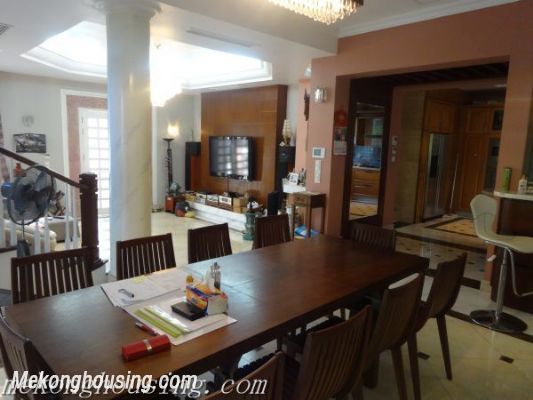 An elegant furnished villa for rent in Tay Ho 6