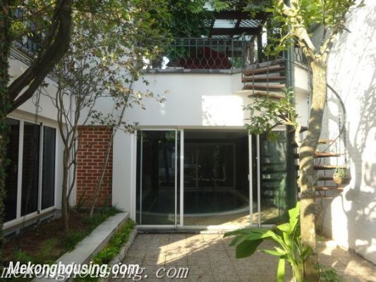 An elegant furnished villa for rent in Tay Ho 9
