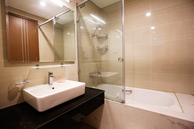 Apartment for rent at L4 in Ciputra, living area of 114 sqm, 3 bedrooms, golf course view. 13