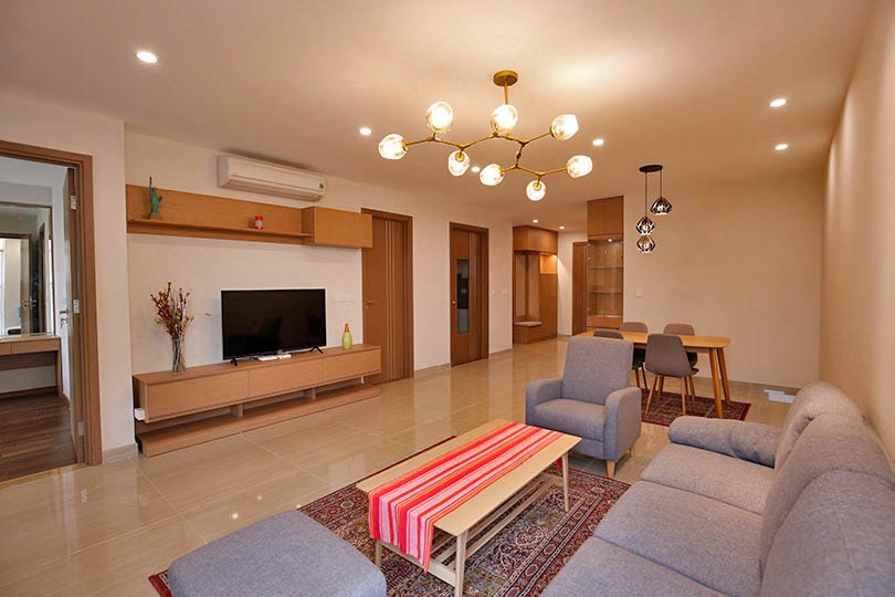 Apartment for rent at L4 in Ciputra, living area of 114 sqm, 3 bedrooms, golf course view. 19