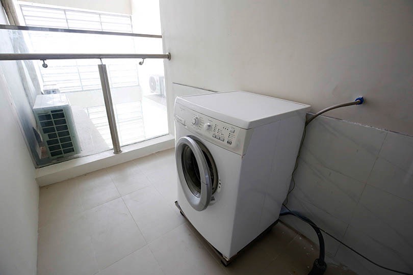 Apartment for rent at L4 in Ciputra, living area of 114 sqm, 3 bedrooms, golf course view. 6