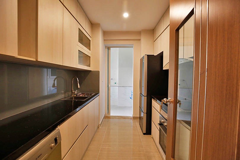 Apartment for rent at L4 in Ciputra, living area of 114 sqm, 3 bedrooms, golf course view. 8