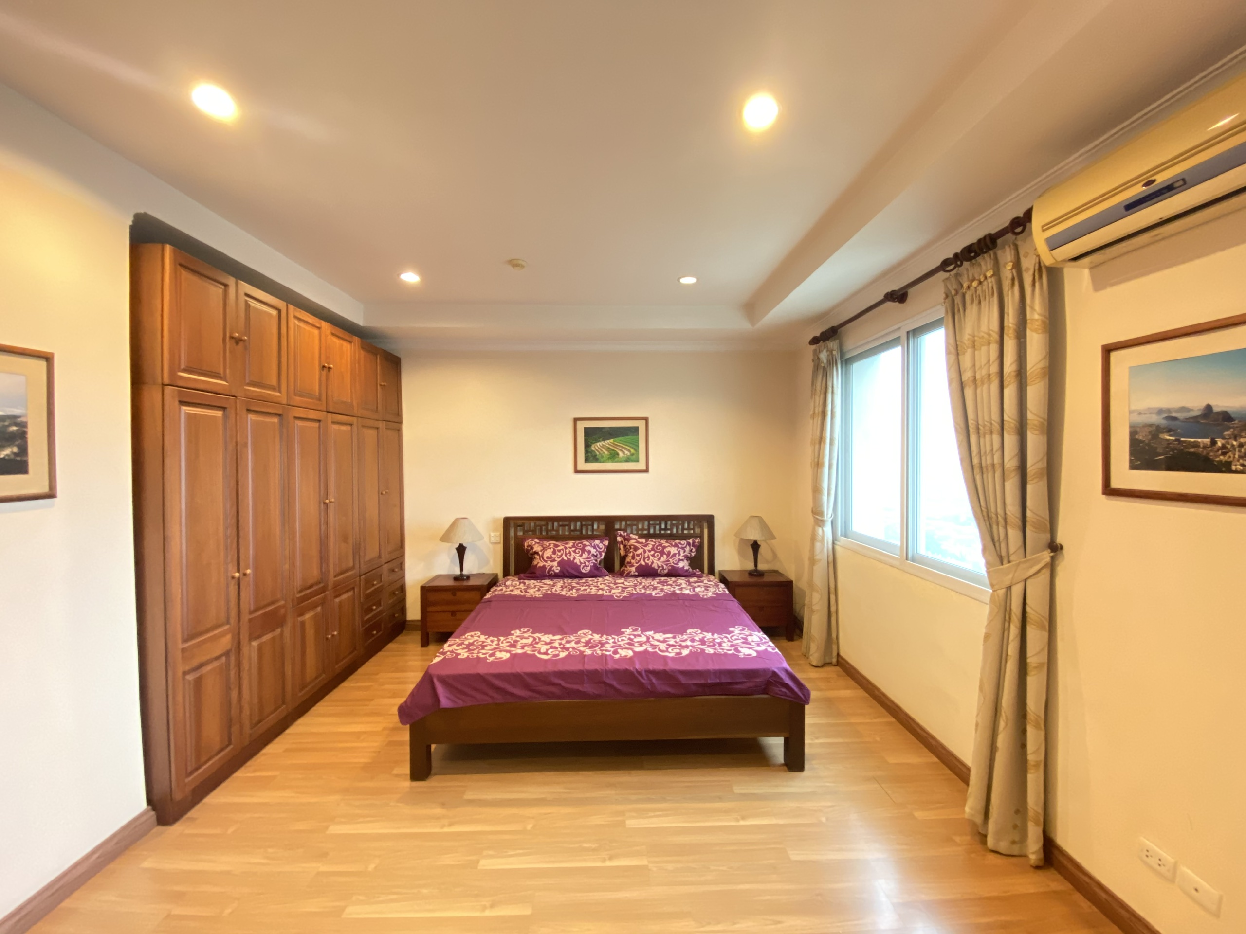 Apartment for rent in area of 153 sqm, 3 bedrooms E4 building in Ciputra urban area. 15