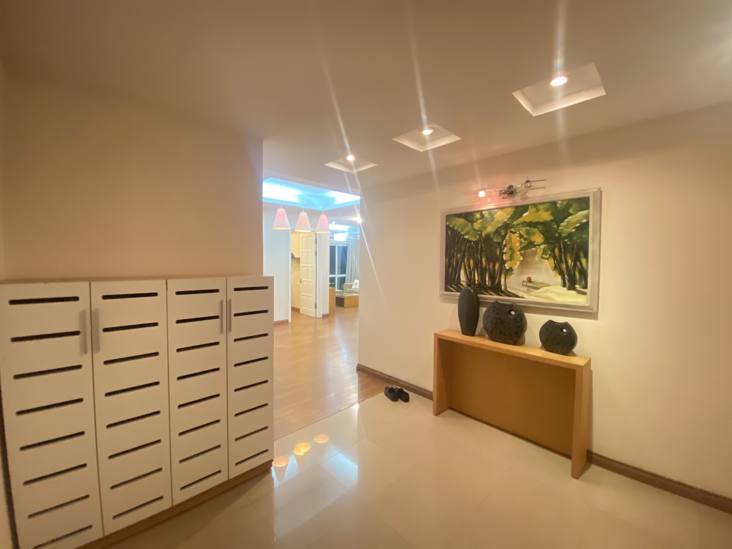 Apartment for rent in area of 153sqm with 4 bedrooms, 3 bathrooms in E5 Ciputra building. 15