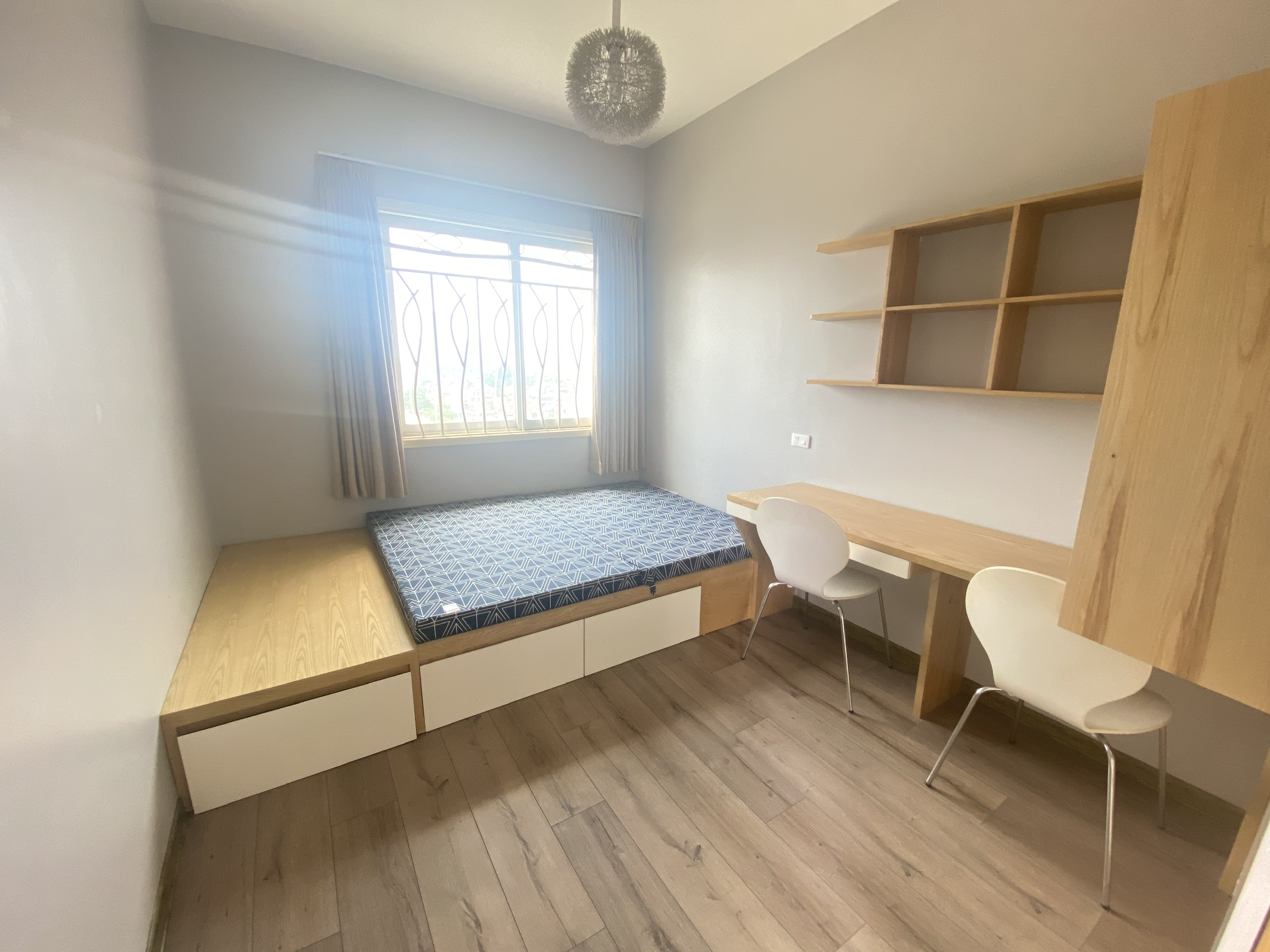 Apartment for rent in Ciputra has a area of 153 sqm with 4 bedroom. 5