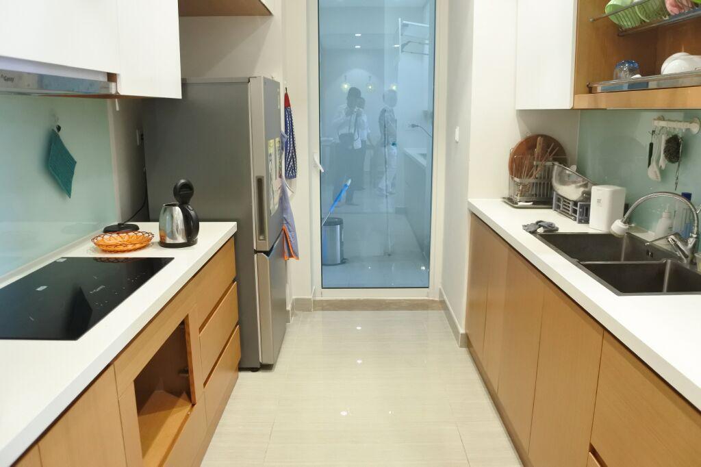 Apartment for rent in L4 building in Ciputra, area of 114 sqm ,designed with 3 bedrooms 10