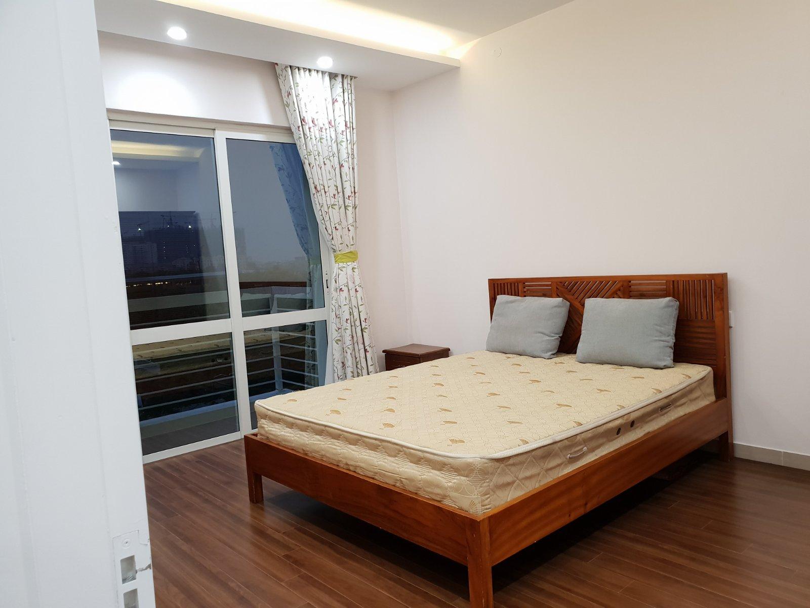 Apartment for rent with area of 123 sqm, large balcony, comfortable space living in Ciputra. 16