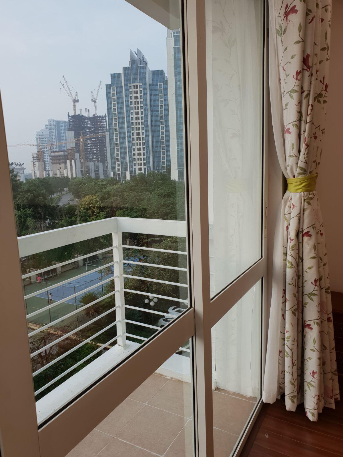 Apartment for rent with area of 123 sqm, large balcony, comfortable space living in Ciputra. 19