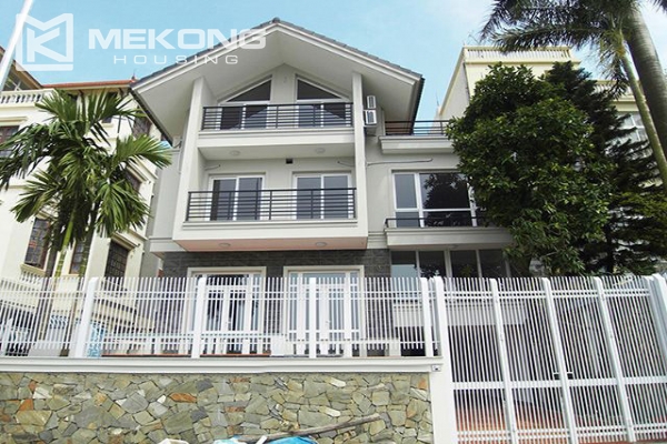 Beautiful and modern villa for rent in Tay Ho, on the West Lake bank 1
