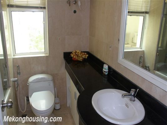 Beautiful apartment on high floor for rent in P2 building, Ciputra, Tay Ho, Hanoi 16