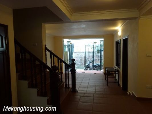 Beautiful house with 4 bedrooms for rent in Dang Thai Mai street, Tay Ho district, Ha Noi 3