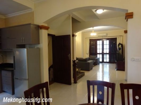 Beautiful house with 4 bedrooms for rent in Dang Thai Mai street, Tay Ho district, Ha Noi 4