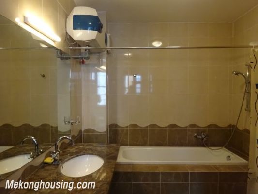 Beautiful house with 4 bedrooms for rent in Dang Thai Mai street, Tay Ho district, Ha Noi 14