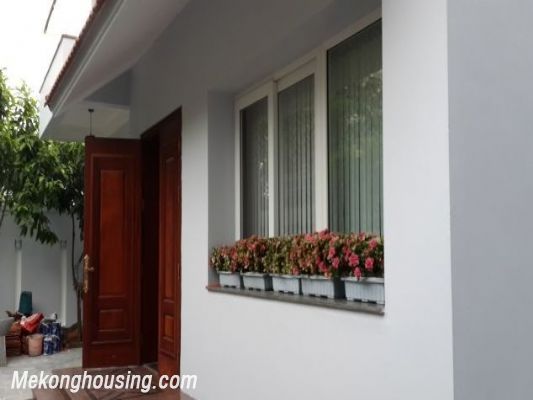 Beautiful villa for rent with 4 bedrooms for rent in Peach Garden, Tay Ho District, Hanoi. 2