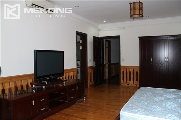Beautiful villa with 5 bedrooms in quiet lane for rent in D block, Ciputra Hanoi 7