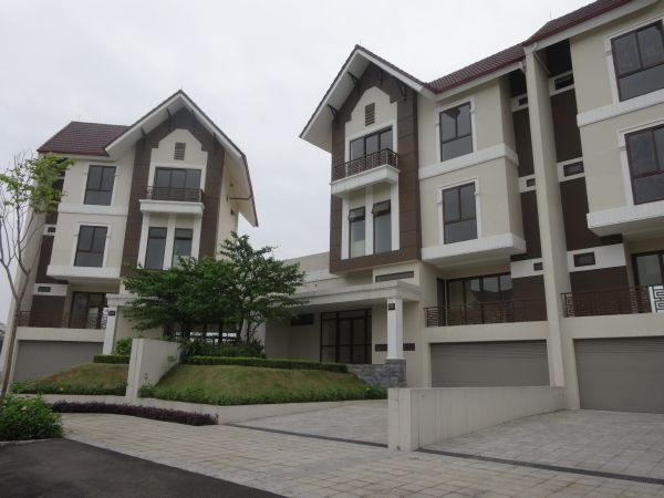 Brand New and Beautiful Villa in Q, Ciputra Ha Noi