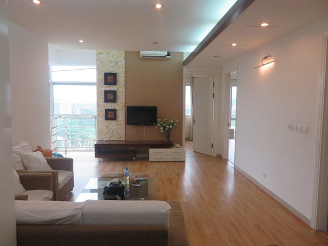 Bright and nicely furnished apartment with 3 bedrooms for rent in E1 building, Ciputra Hanoi