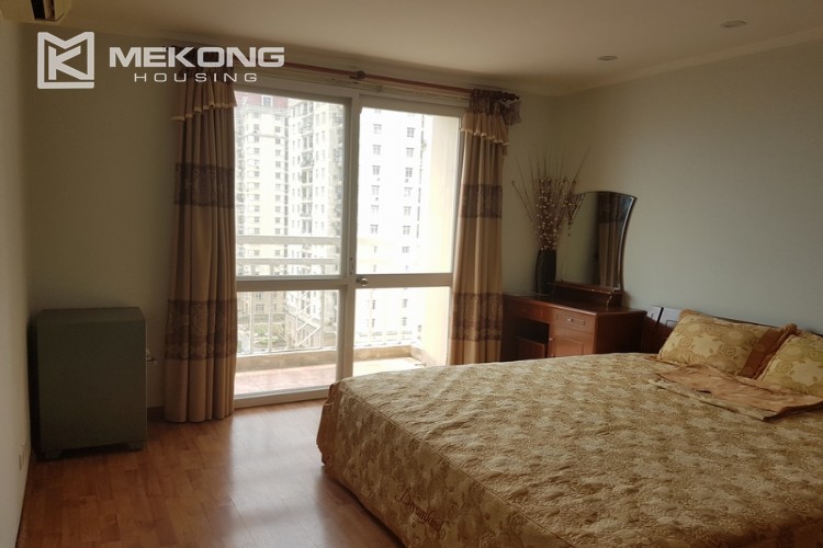 Budget apartment with 3 bedroom in G2 Ciputra Hanoi 9