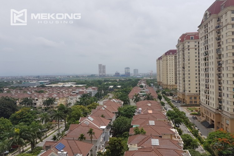 Budget apartment with 3 bedroom in G2 Ciputra Hanoi 16