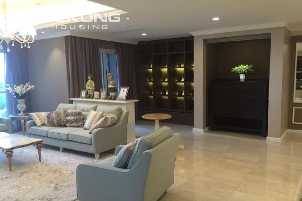 Charming apartment with 4 bedrooms and nice view in L tower, Ciputra Hanoi 4