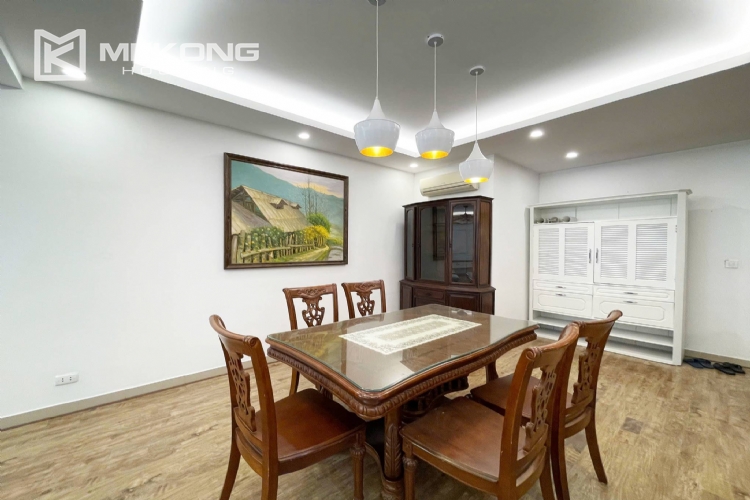 Cheap 3-bedroom / 123-sqm apartment at E4 Ciputra for rent 6