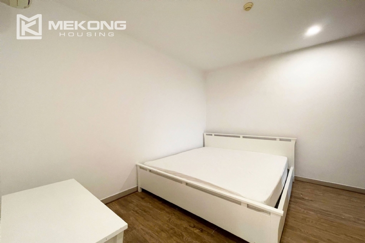 Cheap 3-bedroom / 123-sqm apartment at E4 Ciputra for rent 19