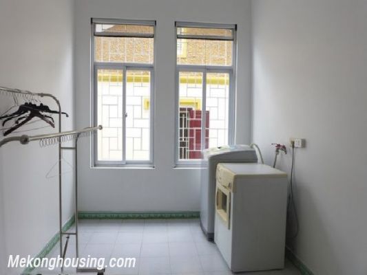 Cho thuê biệt thự 04 phòng ngủ, có bể bơi riêng, view Hồ Tây 15