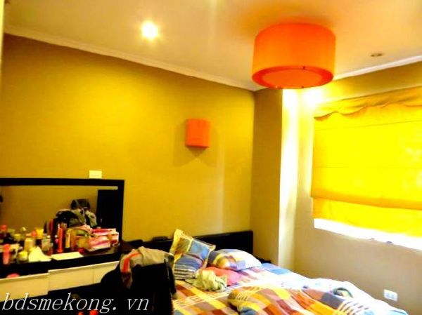 Cho thuê căn hộ 70m2, đẹp, giá rẻ trong tòa CT, Tây Hồ