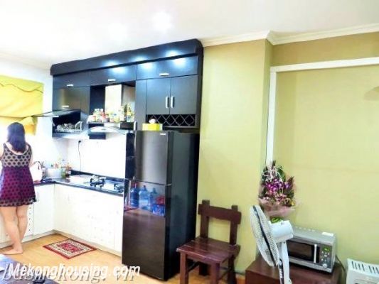 Cho thuê căn hộ 70m2, đẹp, giá rẻ trong tòa CT, Tây Hồ 9