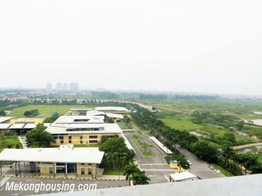 Cho thuê căn hộ, 70m2, giá rẻ ở Tây Hồ 12