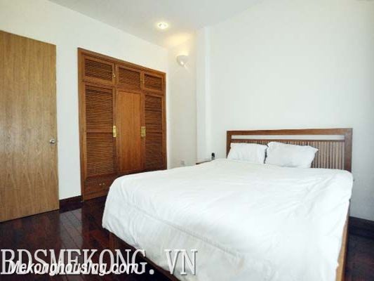 Cho thuê căn hộ dịch vụ 02 phòng ngủ đẹp, giá rẻ trên đường Quảng An, Tây Hồ 6