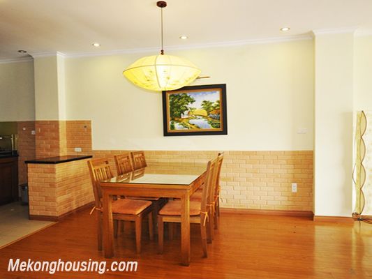 Cho thuê căn hộ dịch vụ rộng 90m2, tầng cao, đầy đủ nội thất gần hồ Tây 4