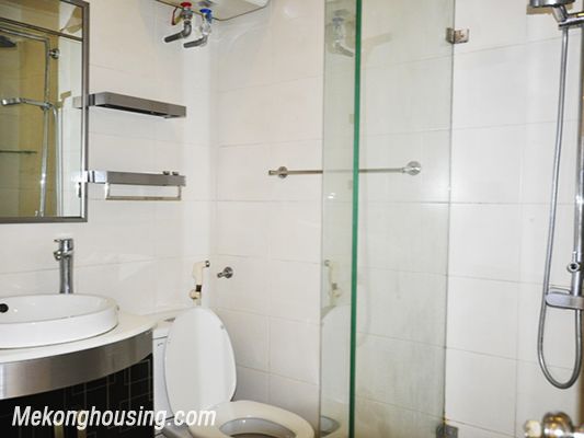 Cho thuê căn hộ dịch vụ rộng 90m2, tầng cao, đầy đủ nội thất gần hồ Tây 12