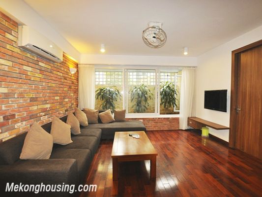 Cho thuê căn hộ dịch vụ rộng rãi, đẹp trên đường Tô Ngọc Vân 1