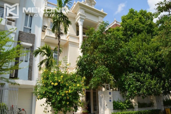 Ciputra 04 bedrooms with fully furnished for rent in T area 1