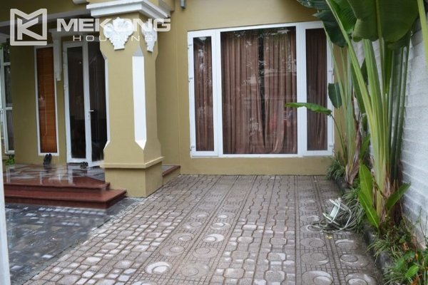 Ciputra corner villa with 5 bedrooms, very large and modern for rent 5
