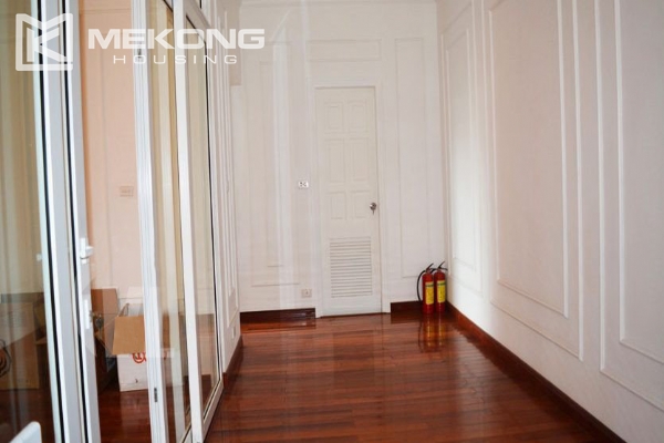 Ciputra corner villa with 5 bedrooms, very large and modern for rent 18