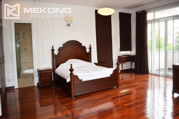 Ciputra corner villa with 5 bedrooms, very large and modern for rent 20