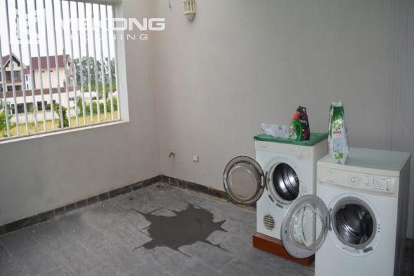 Ciputra corner villa with 5 bedrooms, very large and modern for rent 1