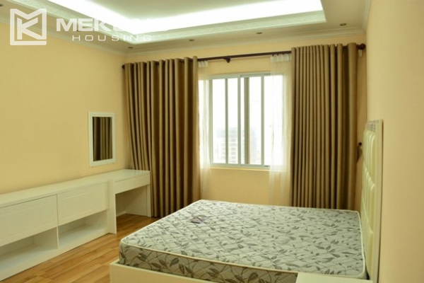 Ciputra furnished 4 bedroom apartment with great view on high level for rent in G tower 5
