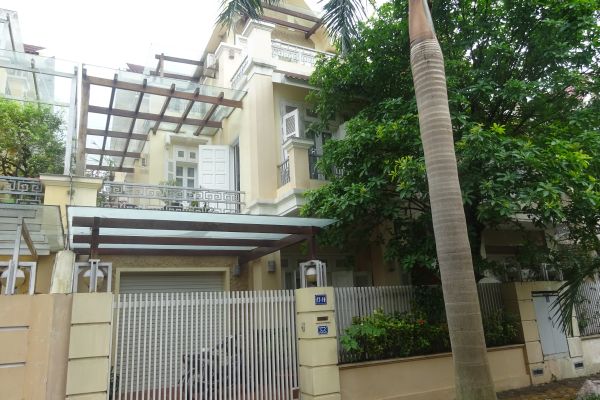 Ciputra  Hanoi 5 bedroom villa with full furniture for rent in T block