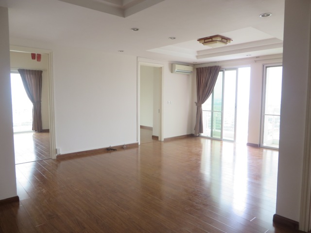 Ciputra Hanoi - Unfurnished apartment with 4 bedrooms and nice view for rent in E1 tower