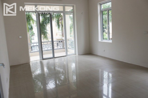 Fantastic villa for rent in T area Ciputra, with furnished and river side 11